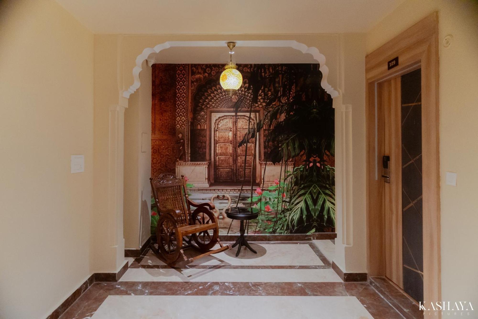 Hotel Ratan Mahal Datia Bagian luar foto