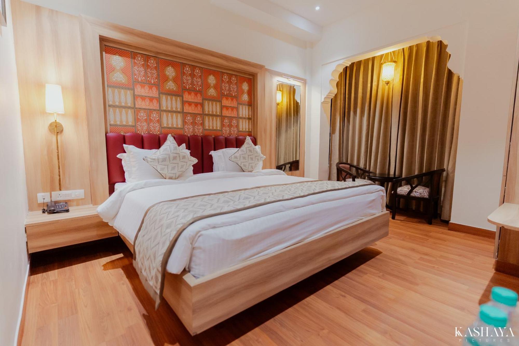 Hotel Ratan Mahal Datia Bagian luar foto