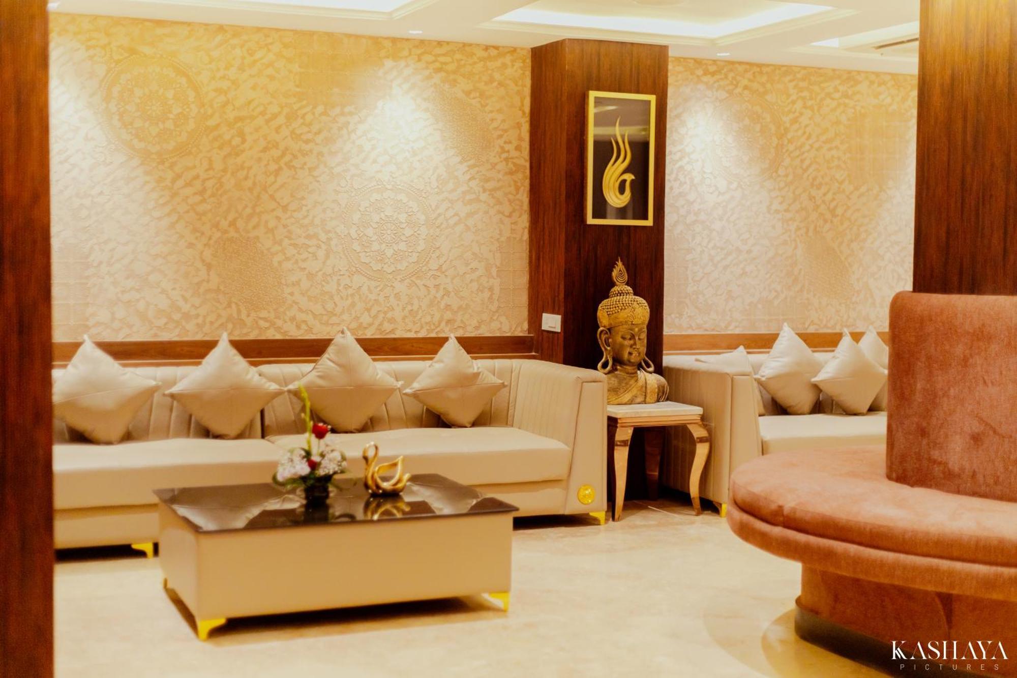 Hotel Ratan Mahal Datia Bagian luar foto